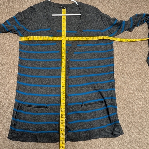 THEORY (Large) Cotton Cashmere Blend Button V-neck Cardigan Sweater - Picture 7 of 7